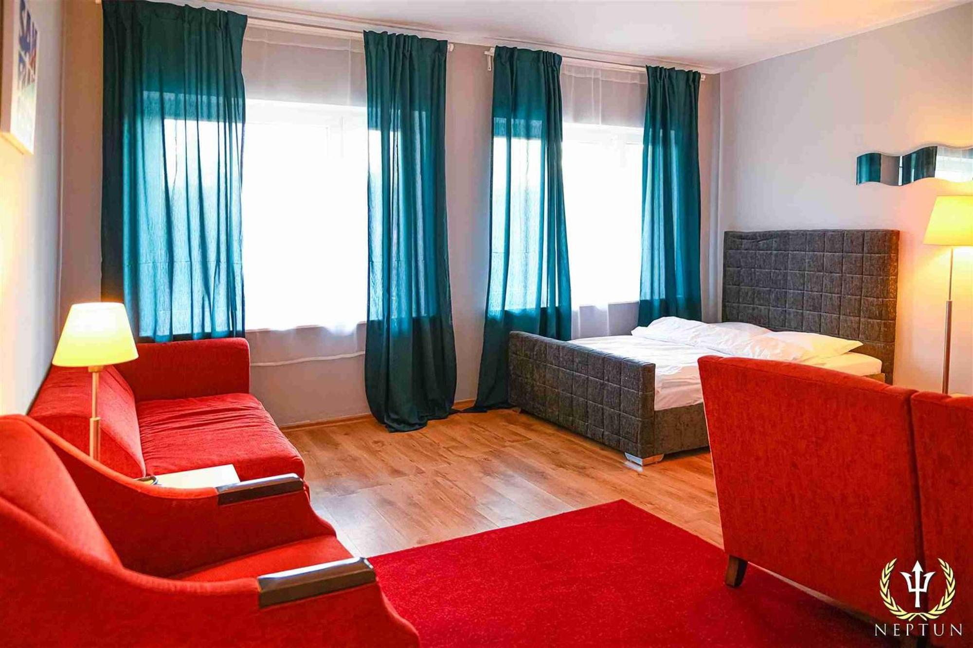 Hotel Neptun Ястшембя-Гура Экстерьер фото