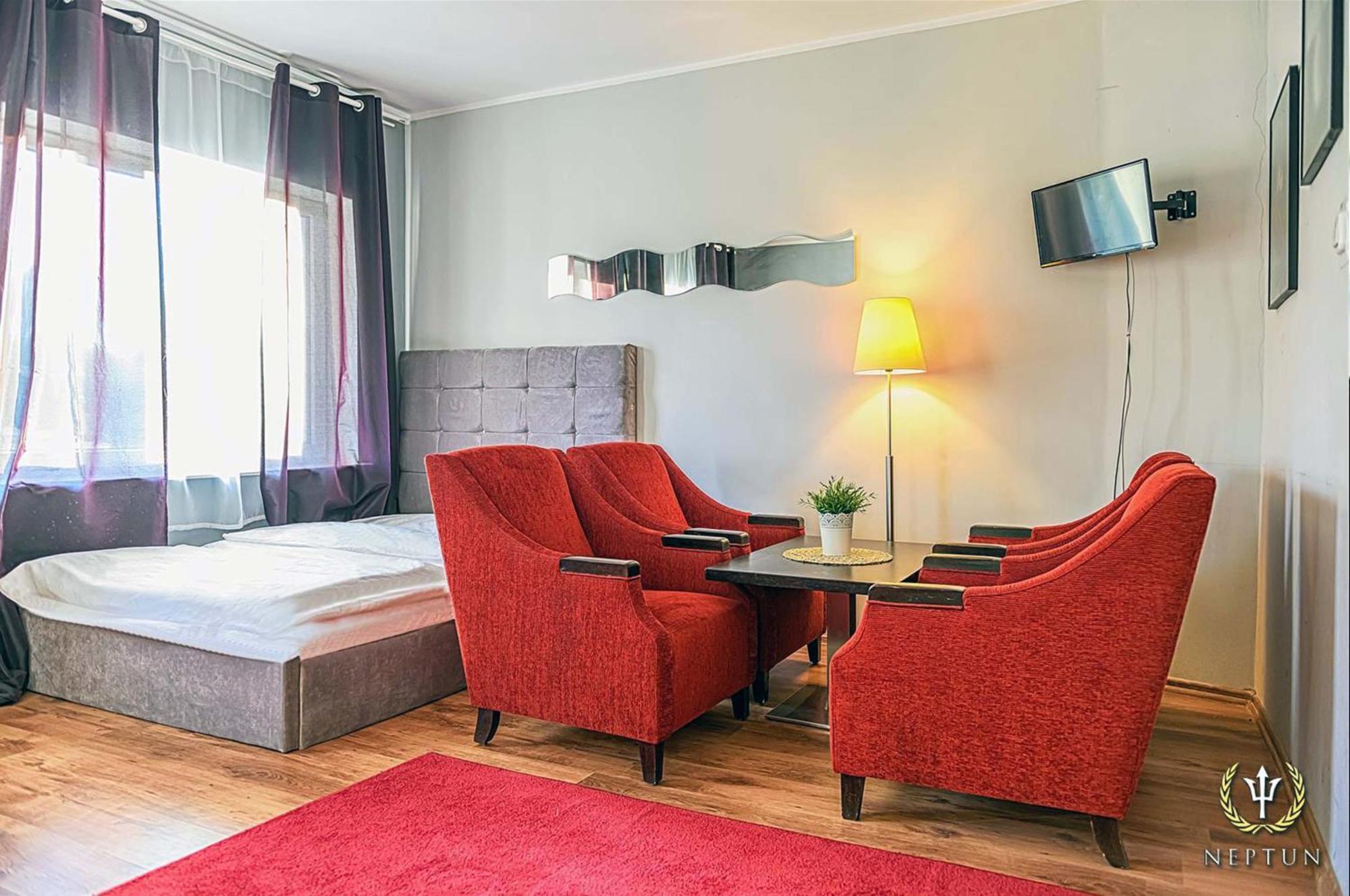 Hotel Neptun Ястшембя-Гура Экстерьер фото
