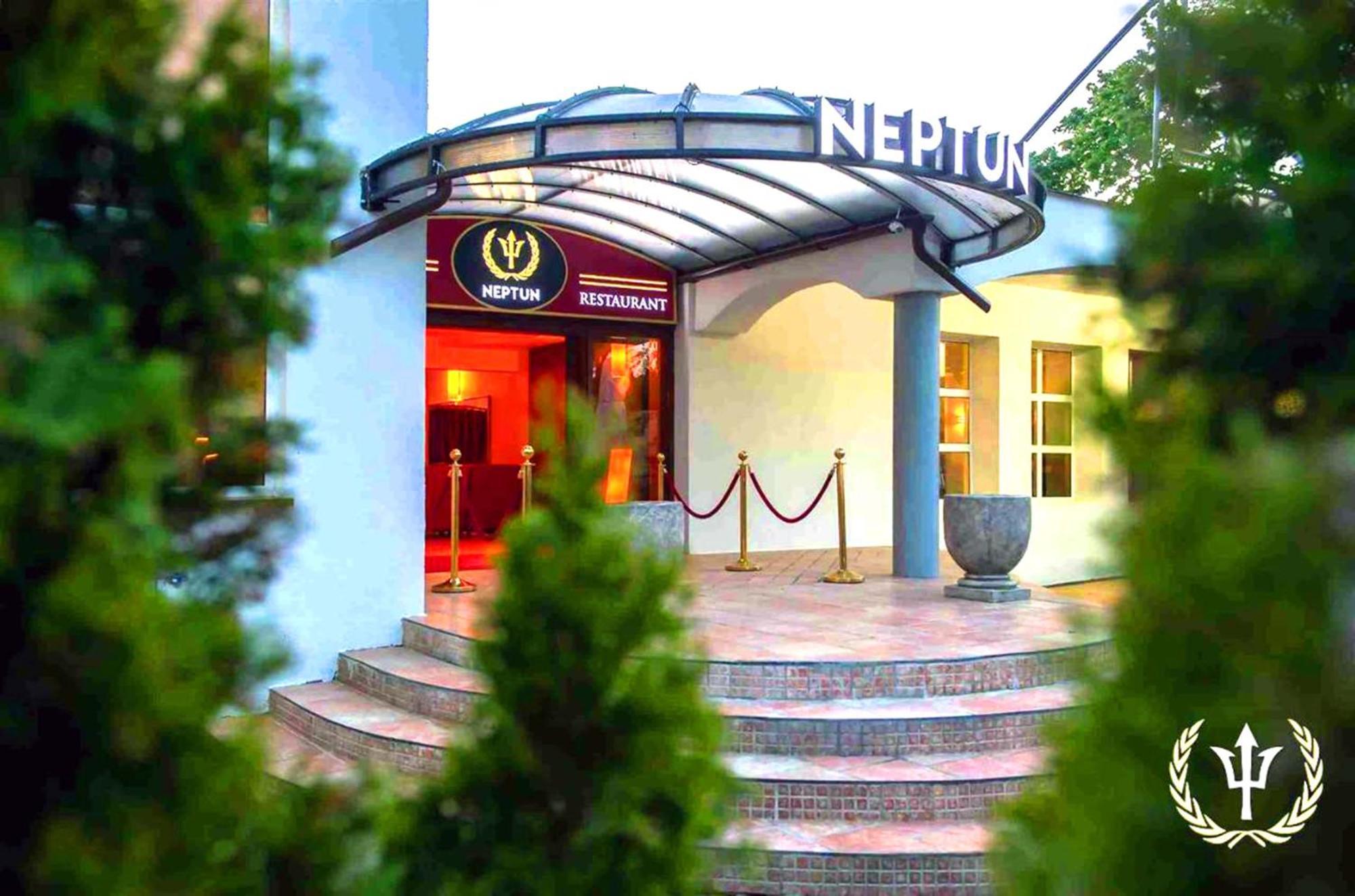 Hotel Neptun Ястшембя-Гура Экстерьер фото
