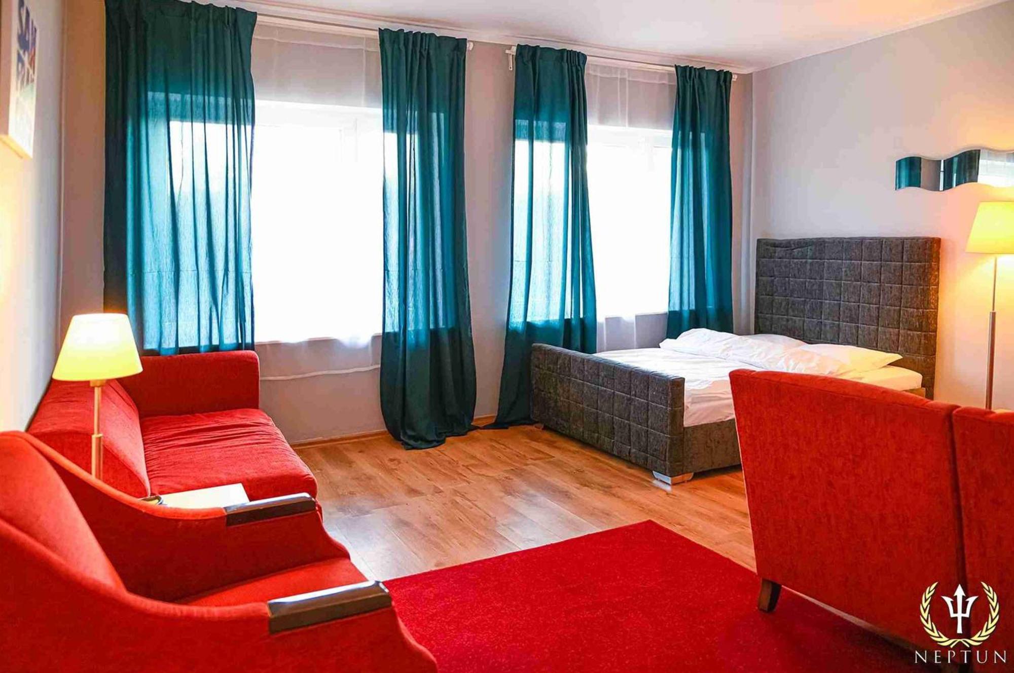Hotel Neptun Ястшембя-Гура Экстерьер фото